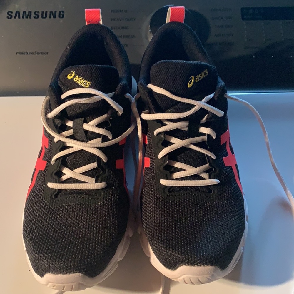 ASICS - Picture 4 of 6